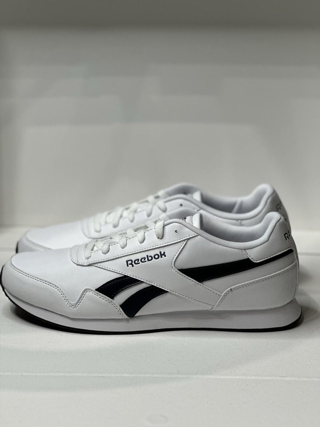 Reebok Classic Leather White/ Navy Men’s Shoes Size 13 *RARE*