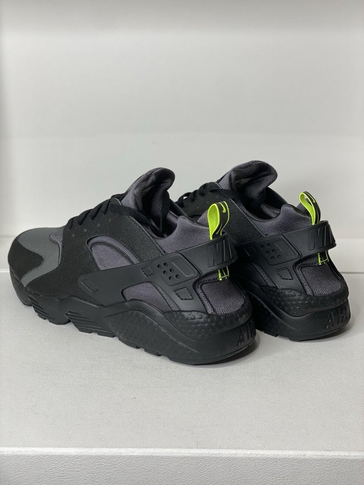 Nike huarache Black/ Anthracite/ Volt Men’s Size 14