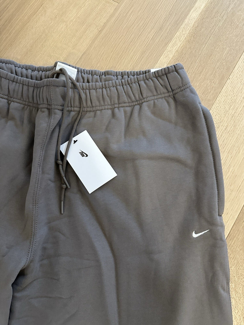 Nike Solo Swoosh Loose Fit Sweatsuit (Pants XL, Crewneck XL) Light Brown