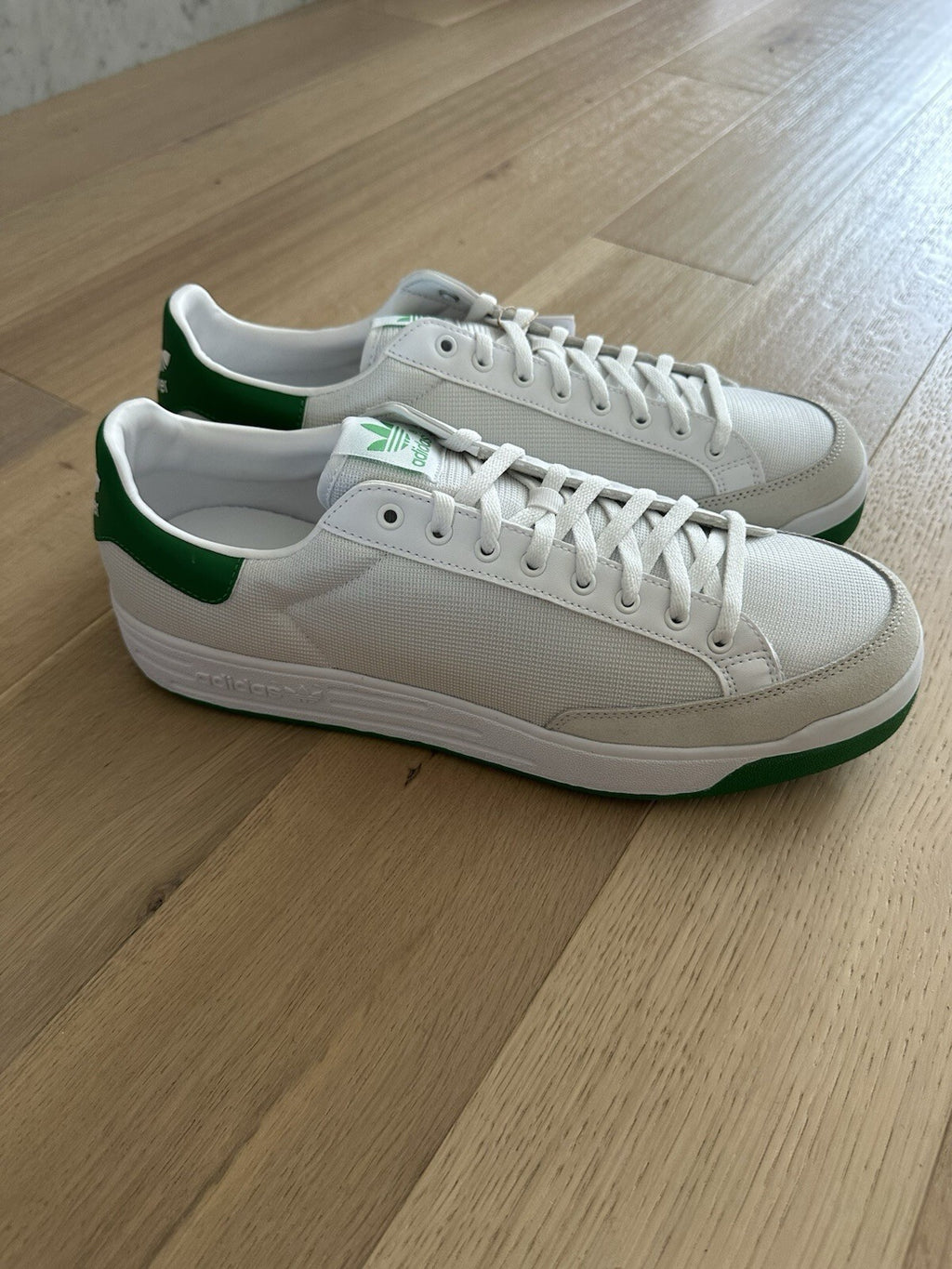 Adidas ROD LAVER Men’s Size 13 RUNWHT/RUNWHT/FAIRWA
