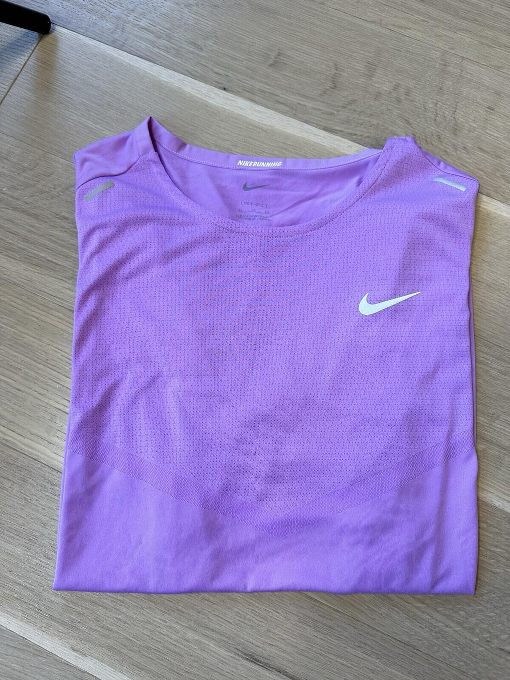 Nike Dri Fit Lilac Men’s Size XL