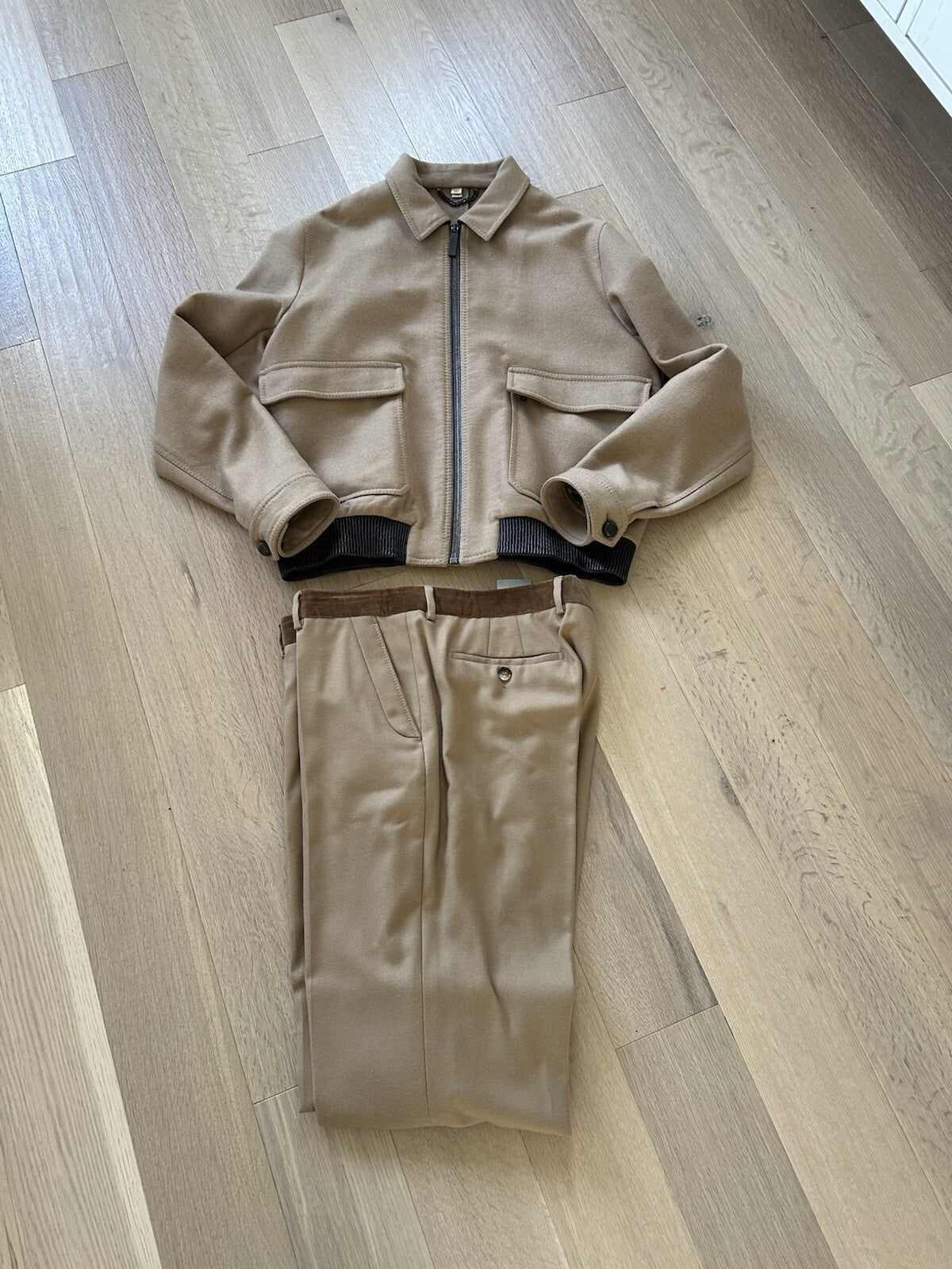 Burberry Wool & Cashmere Camel Men’s Jacket (XXL) /Pant (56)