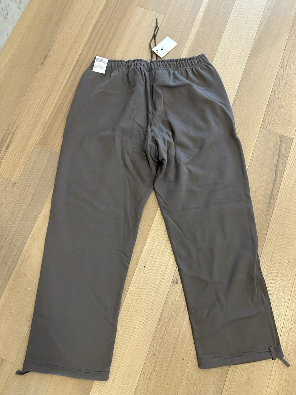 Nike Solo Swoosh Loose Fit Sweatsuit (Pants XL, Crewneck XL) Light Brown