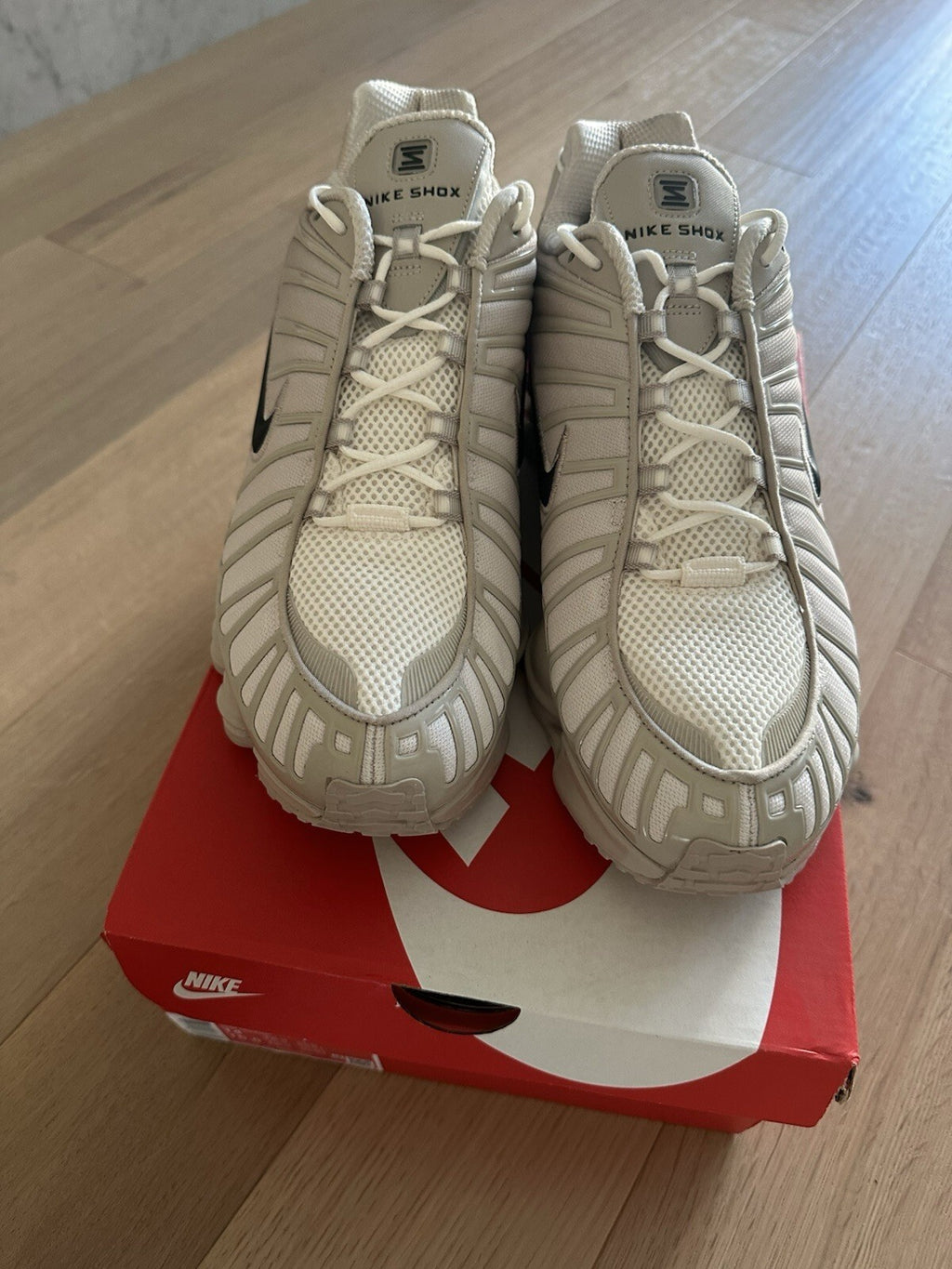 NIKE SHOX TL CREAM I/BLACK-SAIL Men’s Size 14 BNIB