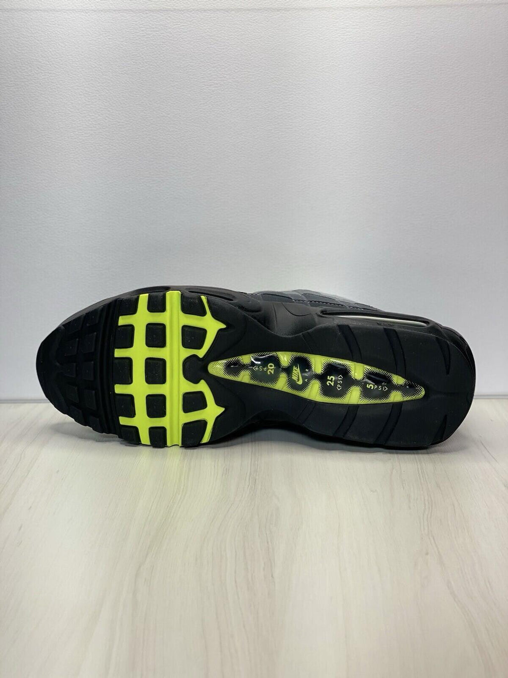 Nike Air Max 95 OG Neon 2020 Black/neon Yellow/ Lt Graphite mens shoes size 14