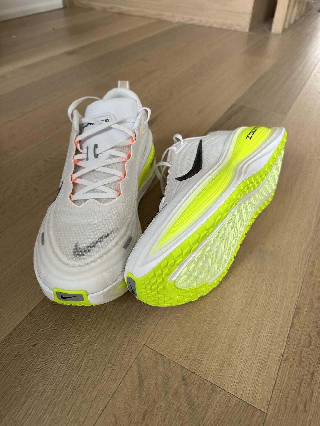 Nike Vomero Plus White Black Volt Men’s Size 14