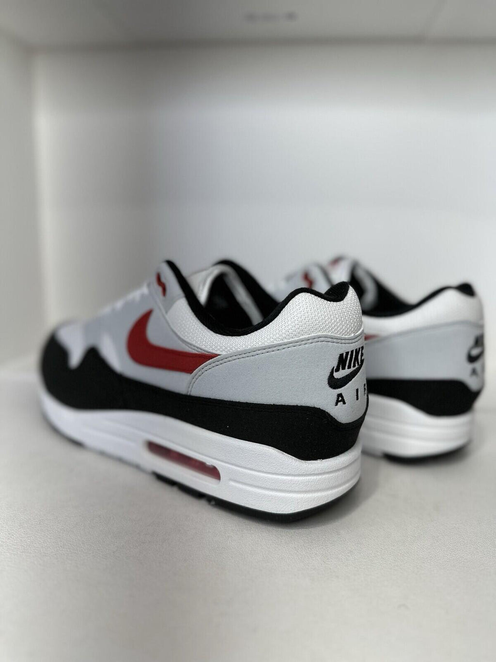 Nike air max 1 chili 2.0 Grey/Red/ White/ Black Men’s Shoe Size 13