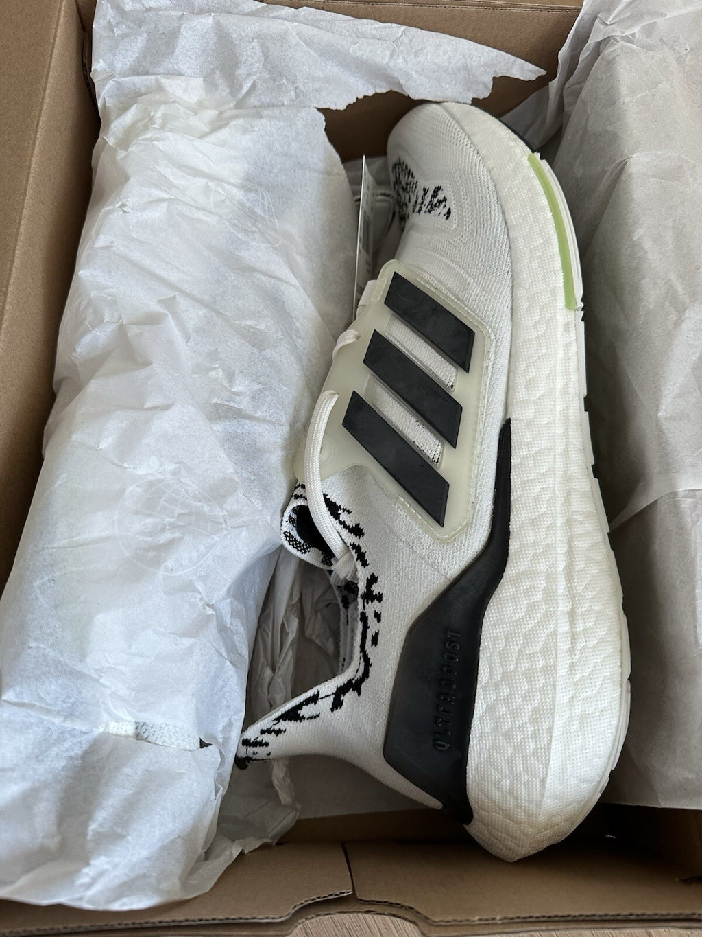 Adidas ULTRABOOST 22 Men’s 13 Nondye/cblack/almlim