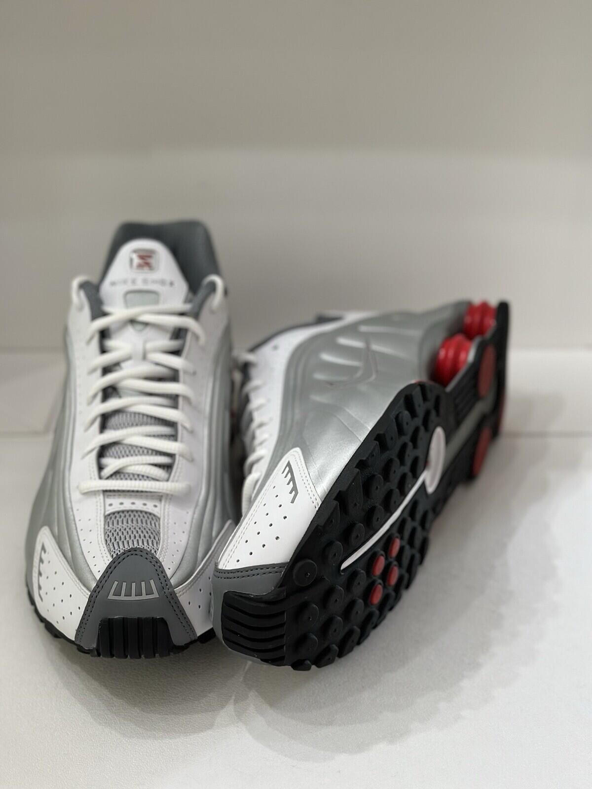 Nike Shox Metallic Silver/Comit Red mens shoes size 13