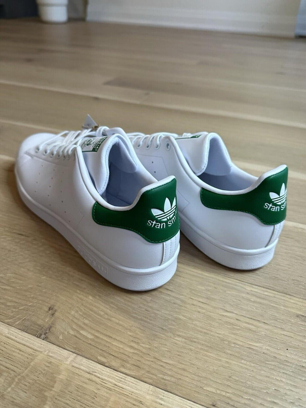 Adidas Stan Smith Originals (white/green)Ftwwht/fywwht/Green Men’s Size 13 BNIB