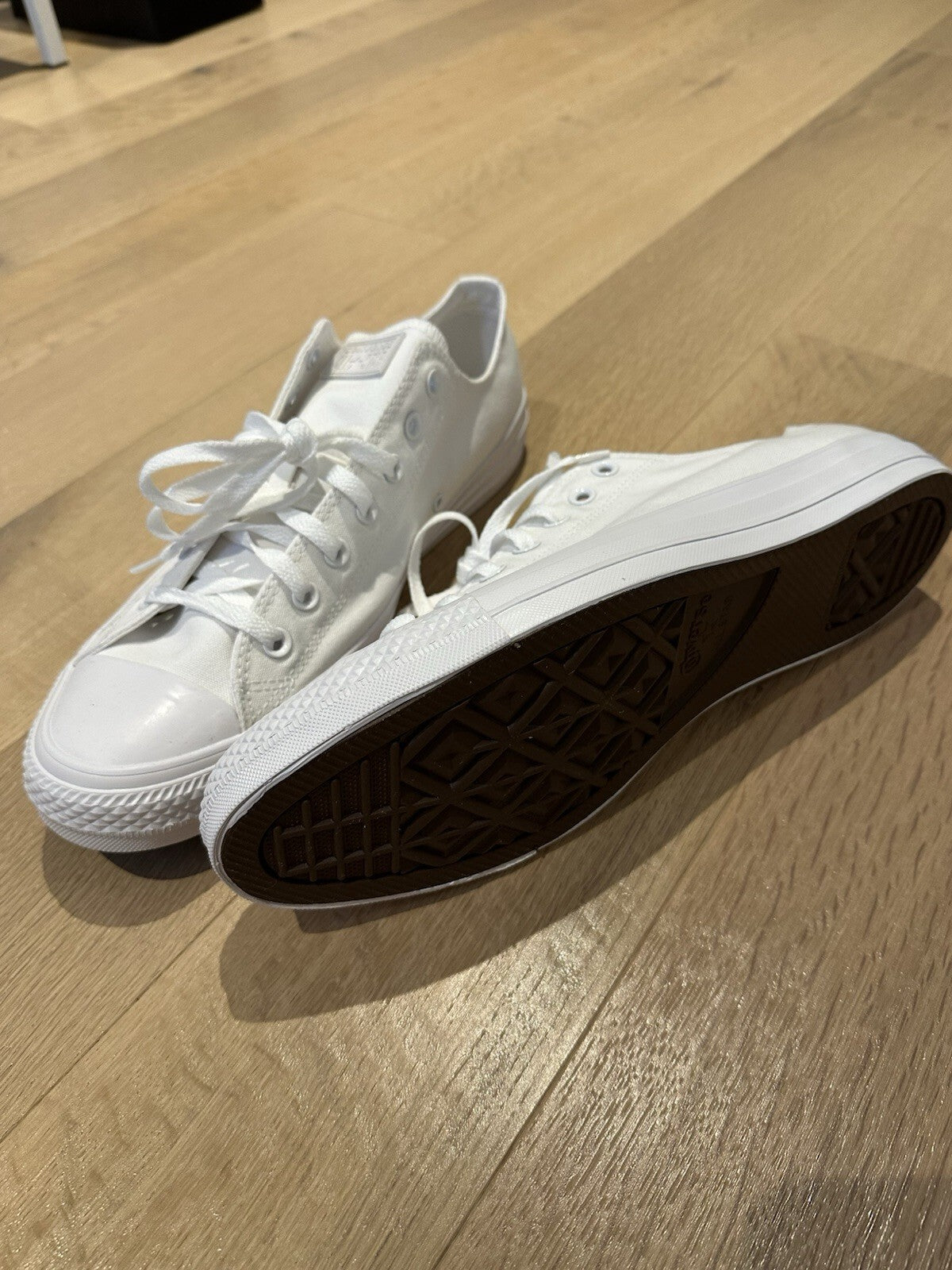 CONVERSE CHUCK TAYLOR Low All White MENS Size 13 BNIB