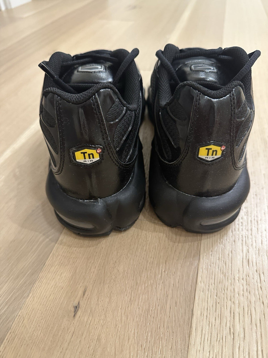 Nike AIR MAX PLUS BLACK/BLACK-BLACK Men’s 13
