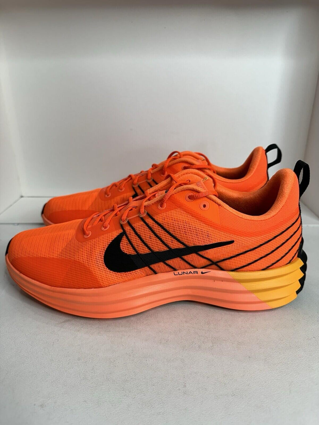 Nike Lunar Roam HYPER CRIMSON/BLACK-SUNDIAL Men’s Size 13 BNIB
