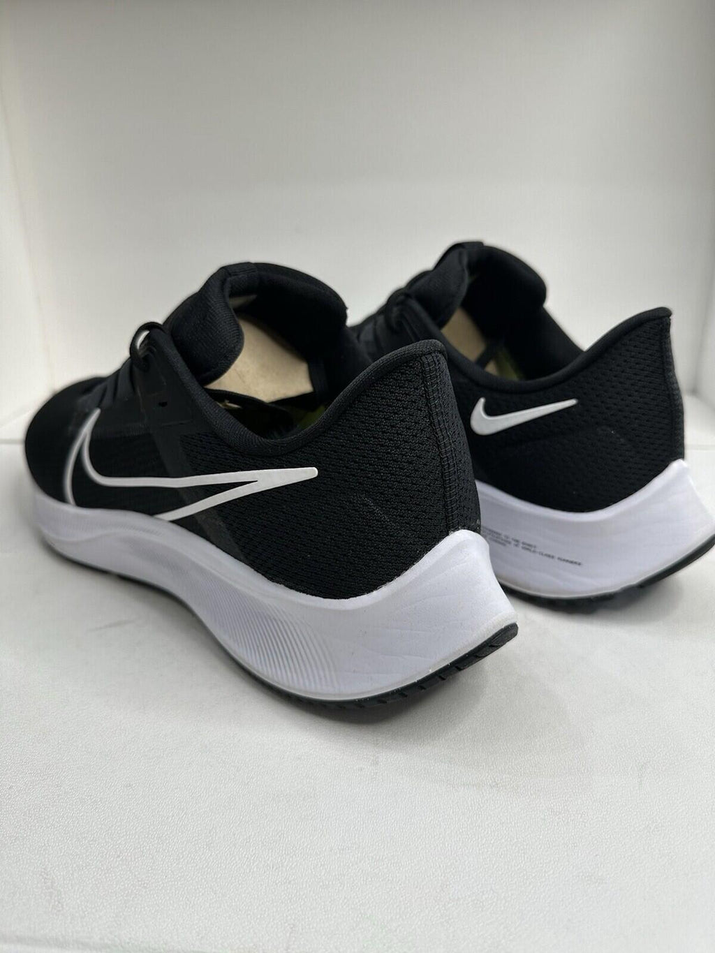 Nike pegasus 38 Black/ White Men’s Size 14
