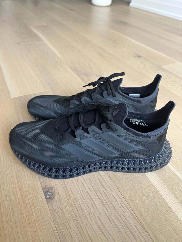 Adidas 4DFWD “Triple black” Men’s Size 14