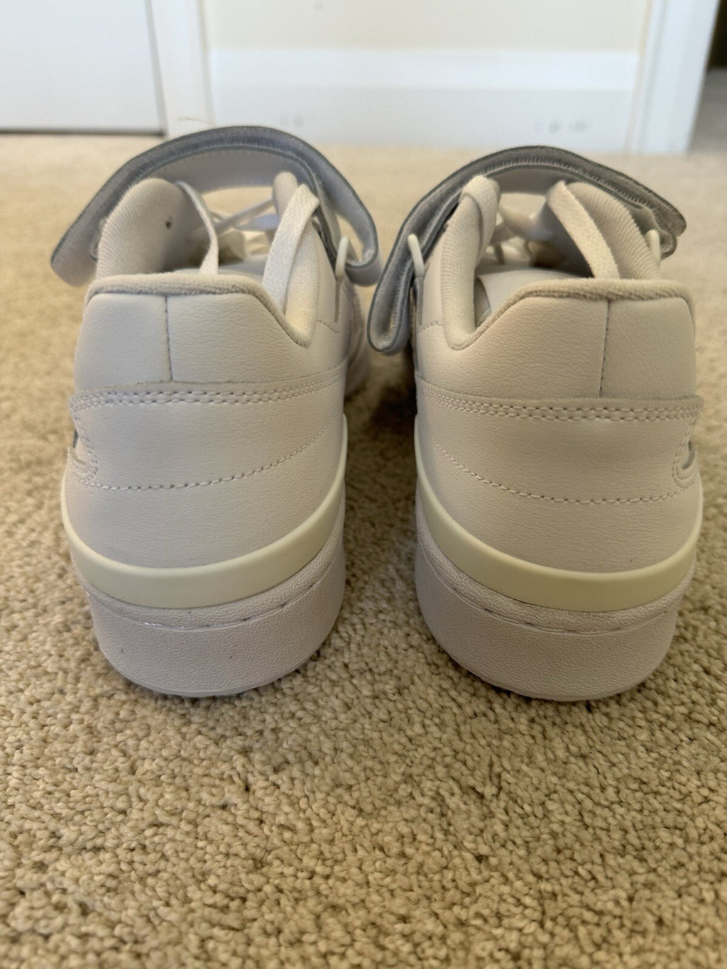 Adidas Originals Forum Low Men FTWWHT/FTWWHT/FTWWHT Men’s Size 13 (damaged Box)