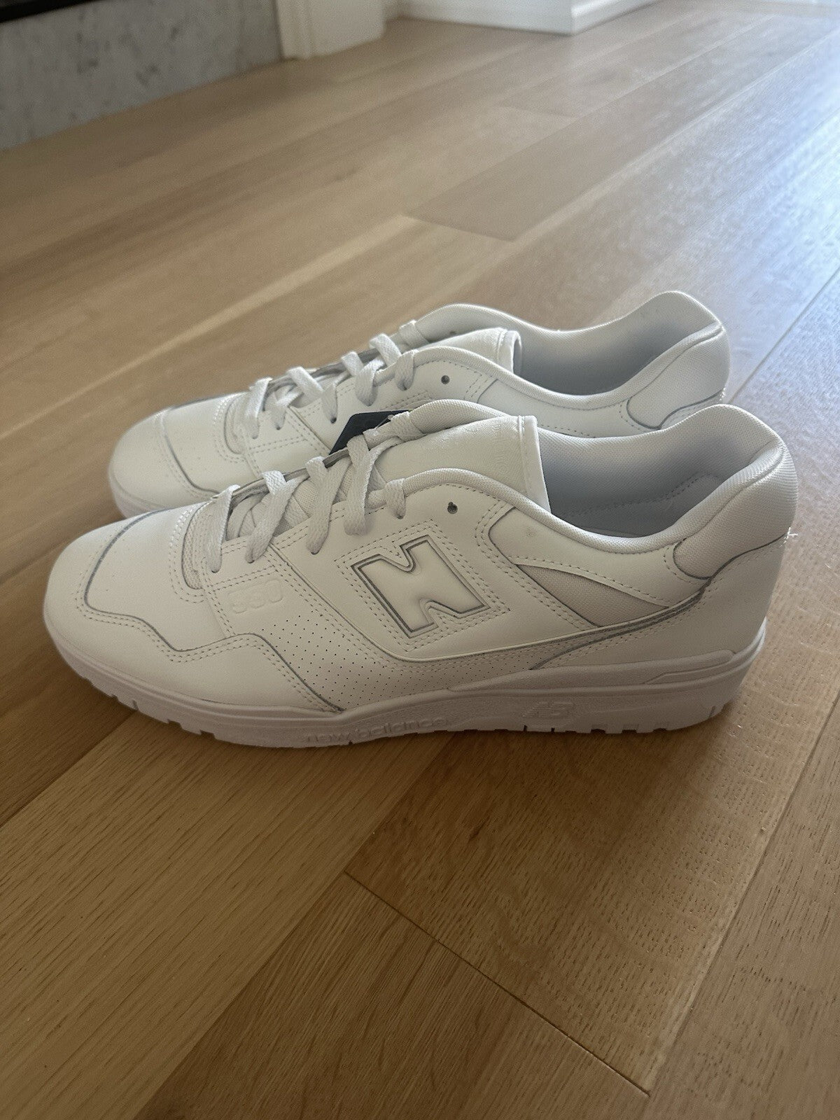 New balance 550 men’s Size 13 Triple white