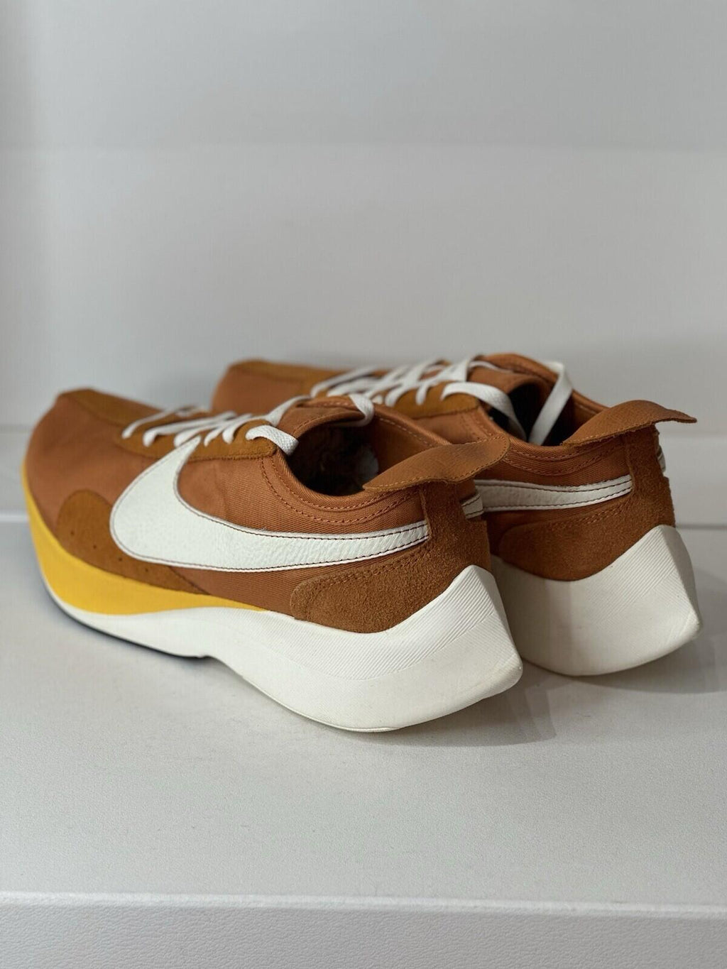 Nike Moon Racer Amarillo Men’s Shoes Size 14