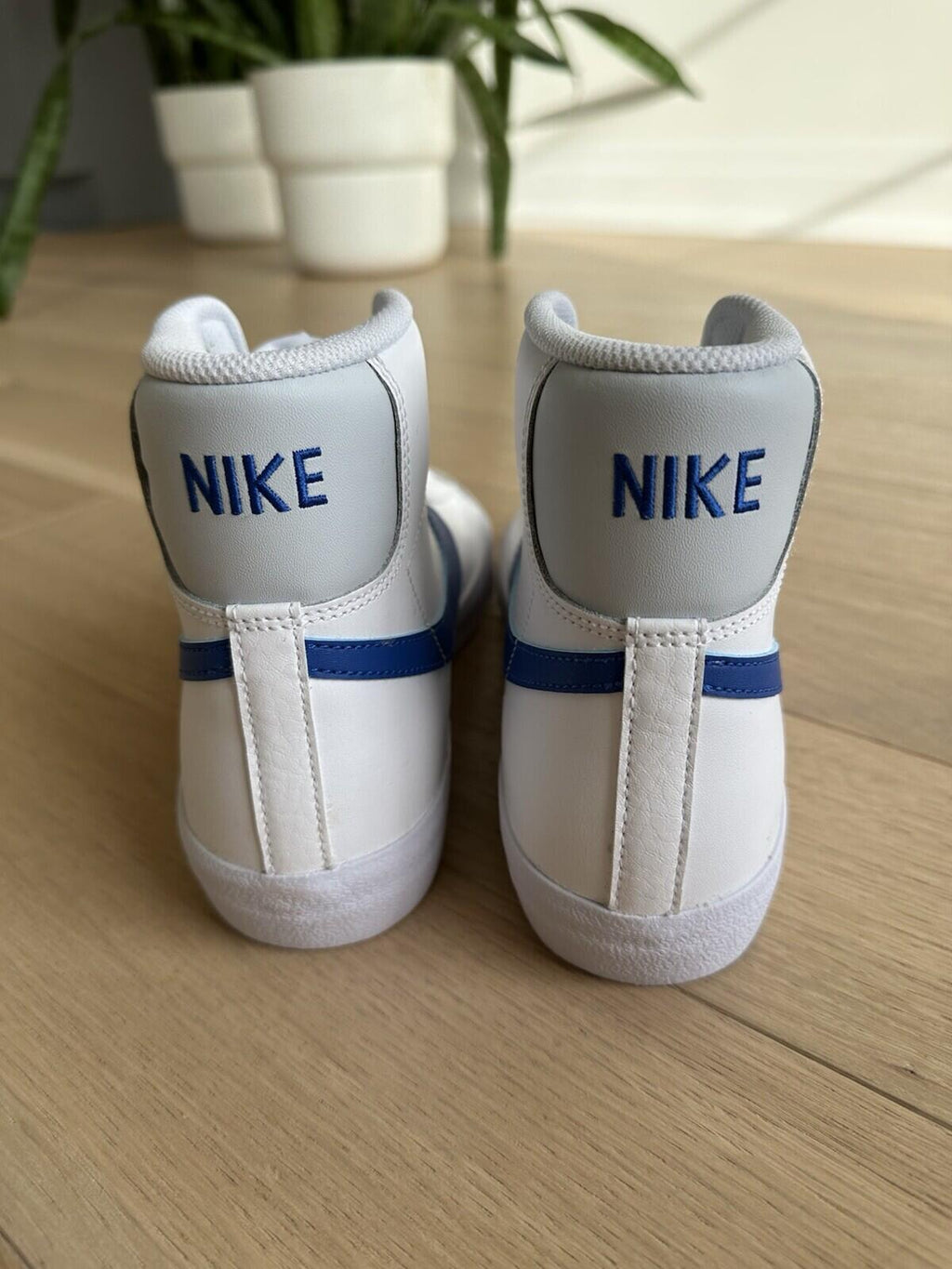 Nike Blazer Mid 77 (GS) Size 7Y White/Game Royal -Purple Platinum
