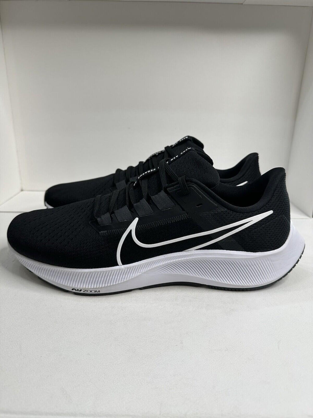 Nike pegasus 38 Black/ White Men’s Size 14