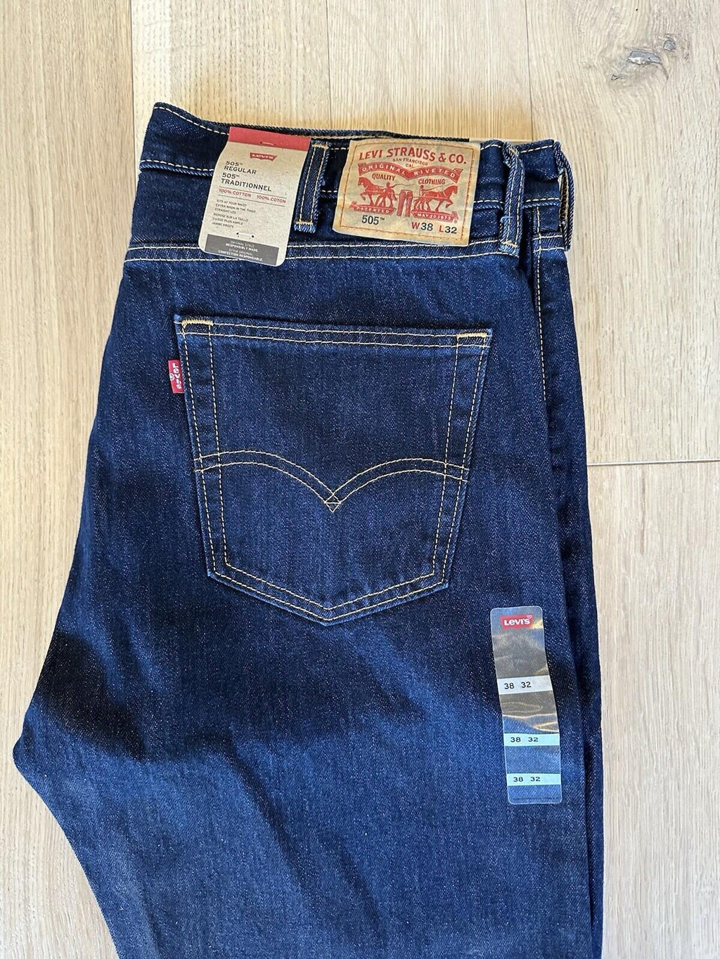 Levis Denim 505 Regular Mens Size 38x32 Dark Blue