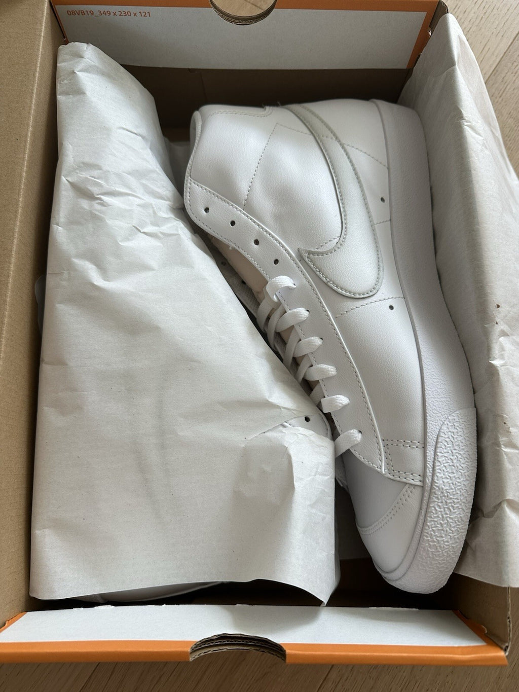 Nike BLAZER MID '77 VNTG NAS Men’s Size 13 WHITE/PHOTON DUST-WHITE