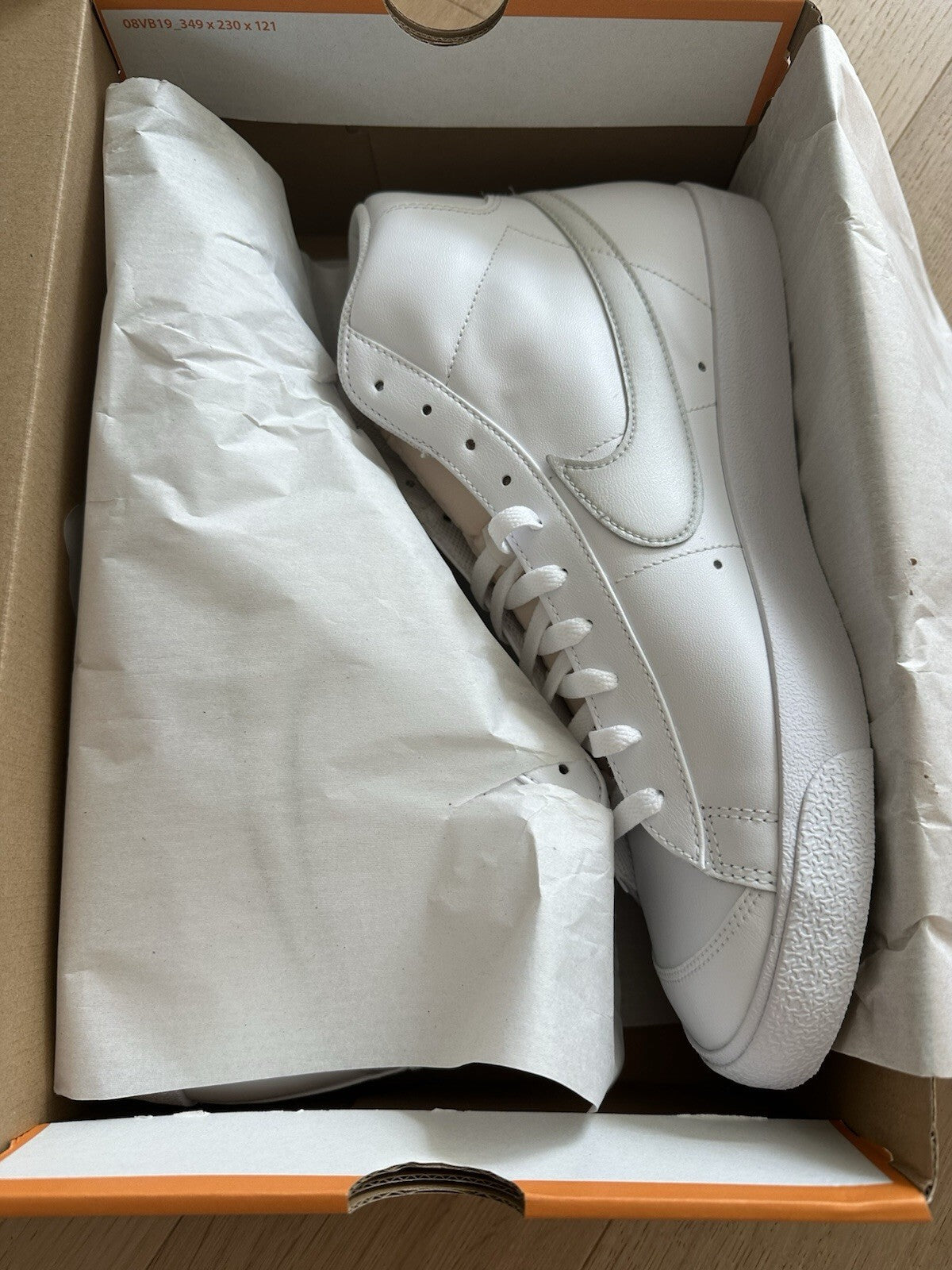 Nike BLAZER MID '77 VNTG NAS Men’s Size 13 WHITE/PHOTON DUST-WHITE