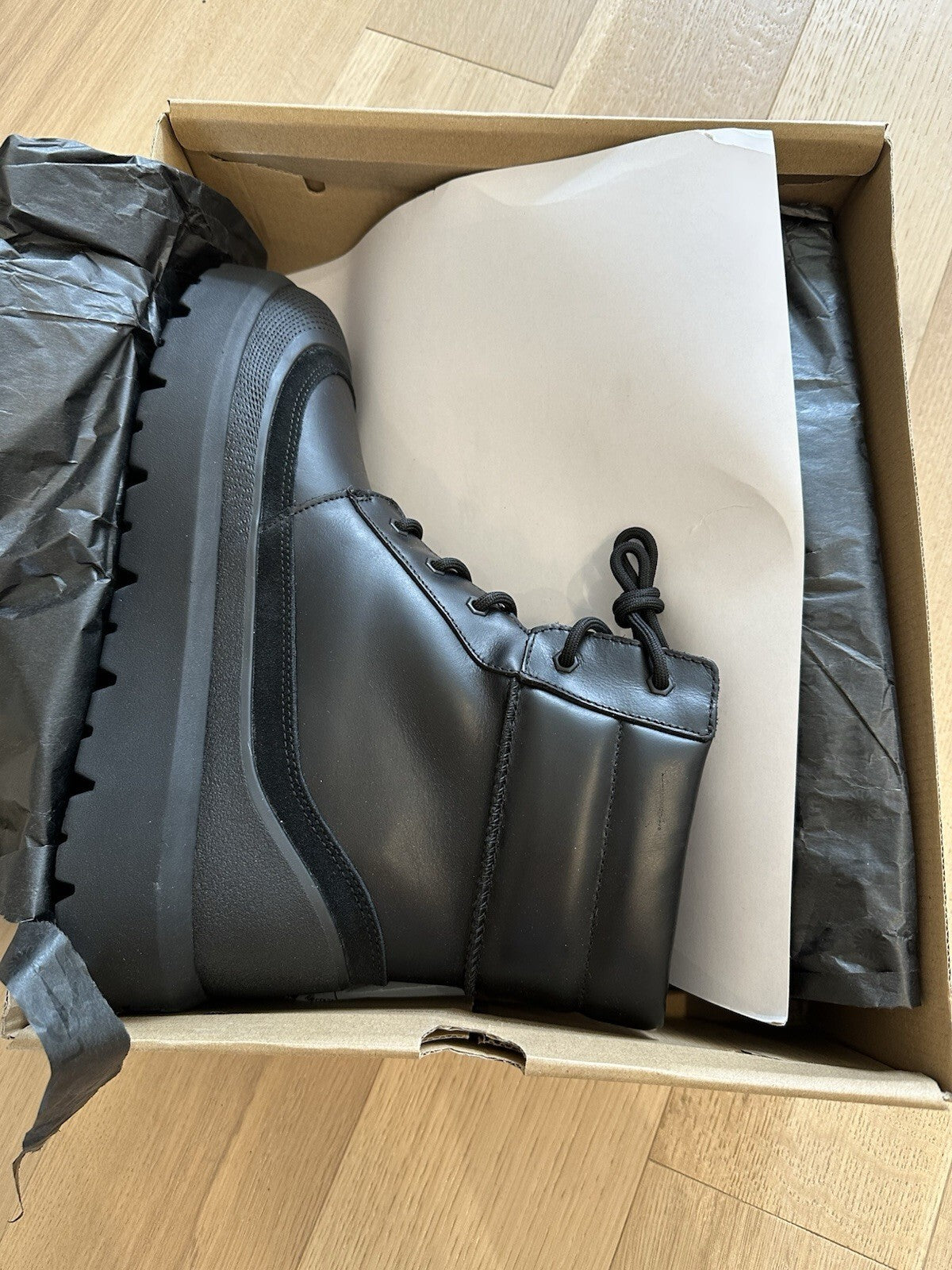UGG M Neumel High Weather Hybrid Black/Black Men’s 12