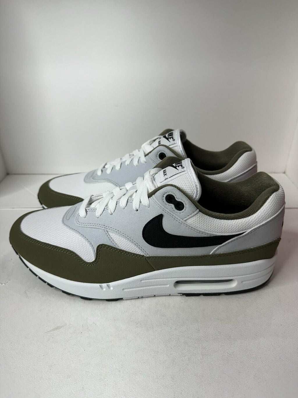 Nike Air Max 1 White/ Black/ Medium Olive Men’s Size 13