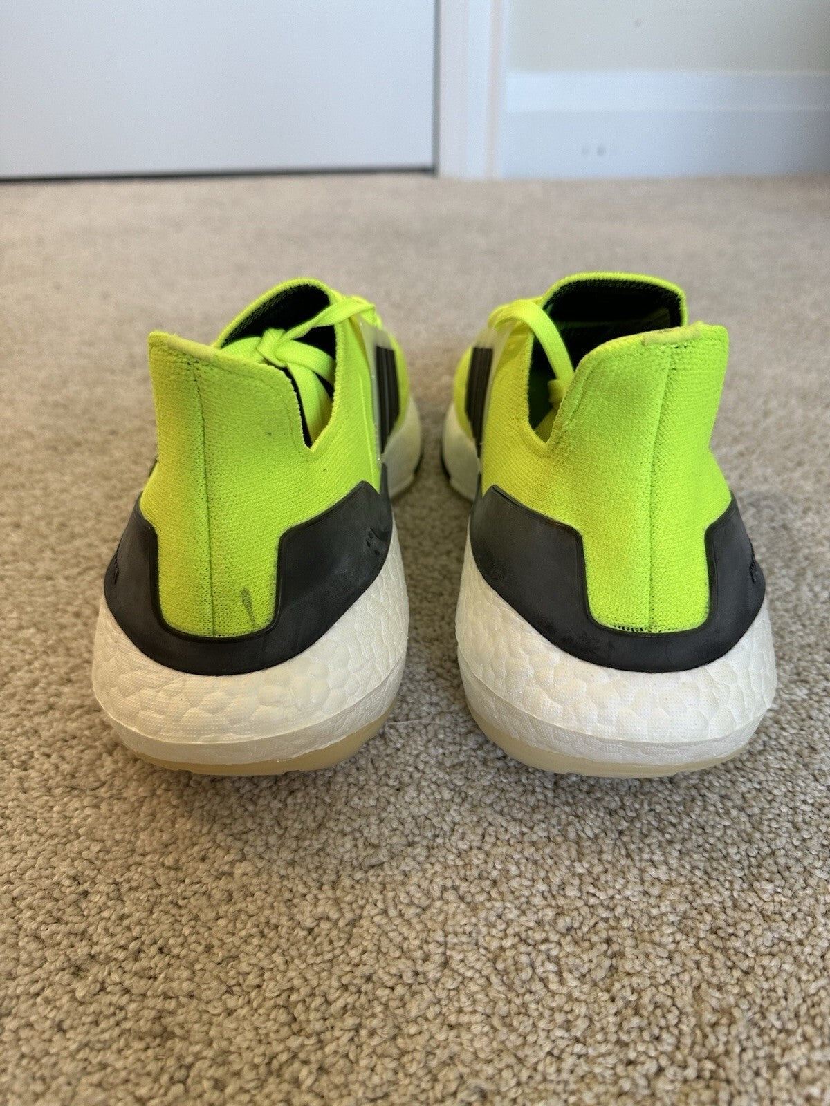 Adidas ultraboost 22 Solar Yellow/ Black Men’s Shoes Size 13