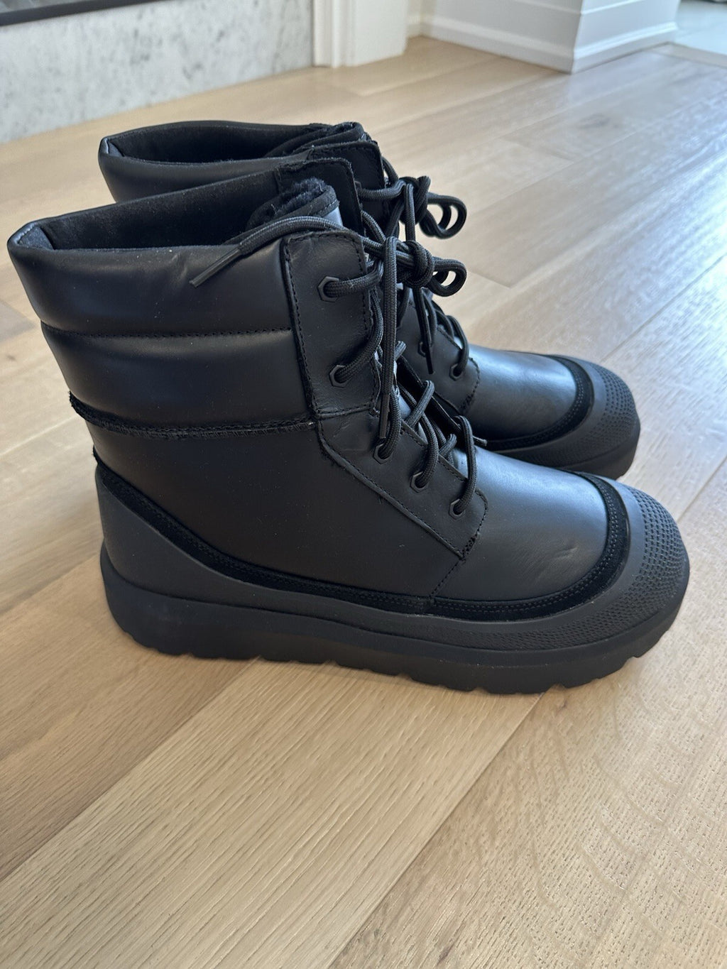 UGG M Neumel High Weather Hybrid Black/Black Men’s 12