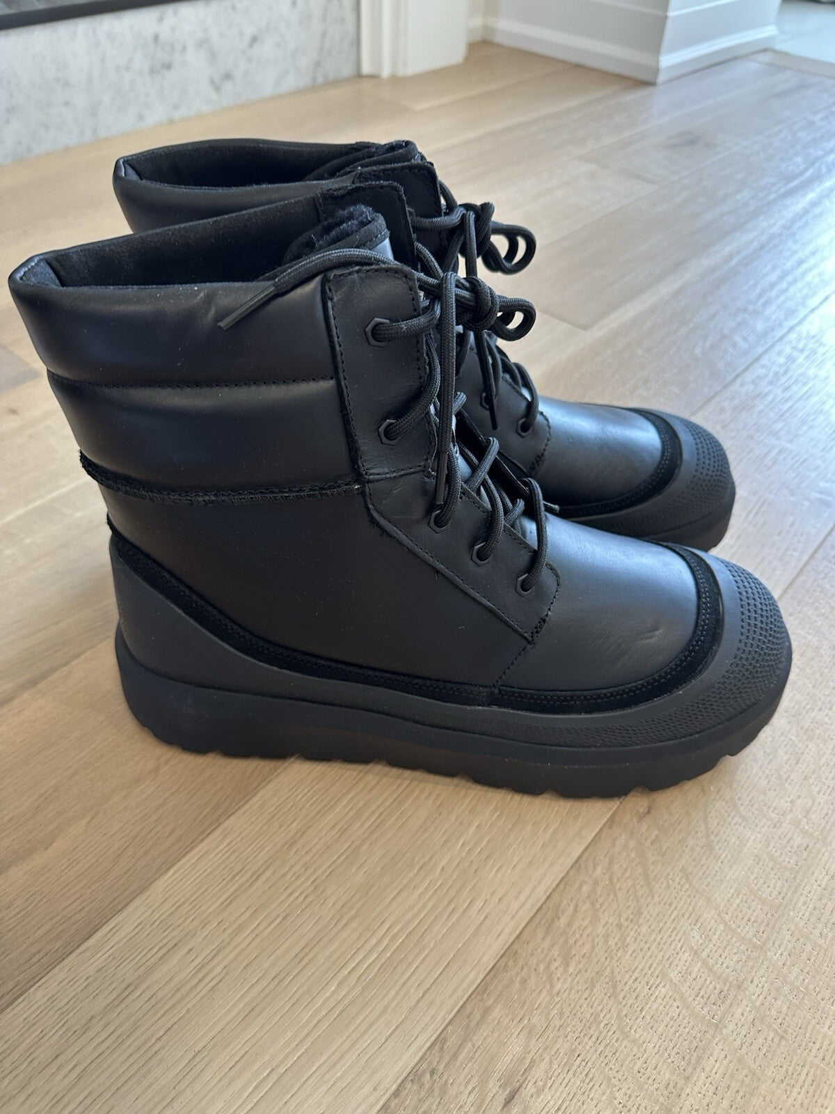 UGG M Neumel High Weather Hybrid Black/Black Men’s 12
