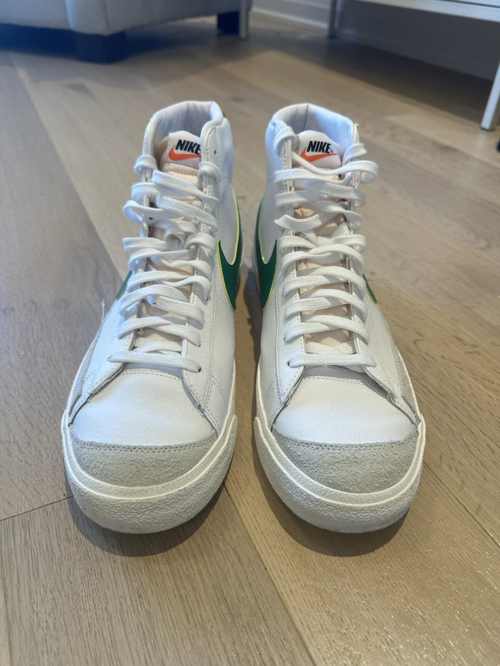 Nike Blazers White/ Green Men’s Size 14