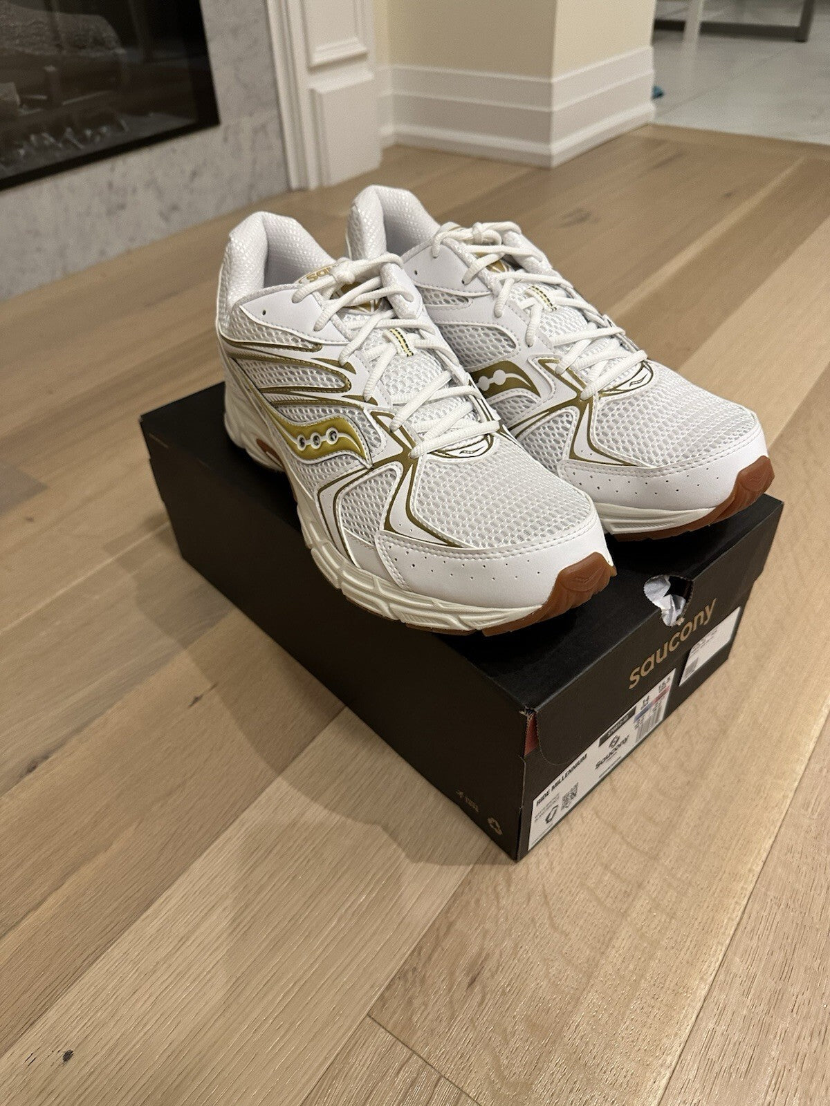 Saucony Men’s Ride Millennium White/Bronze Men’s 14