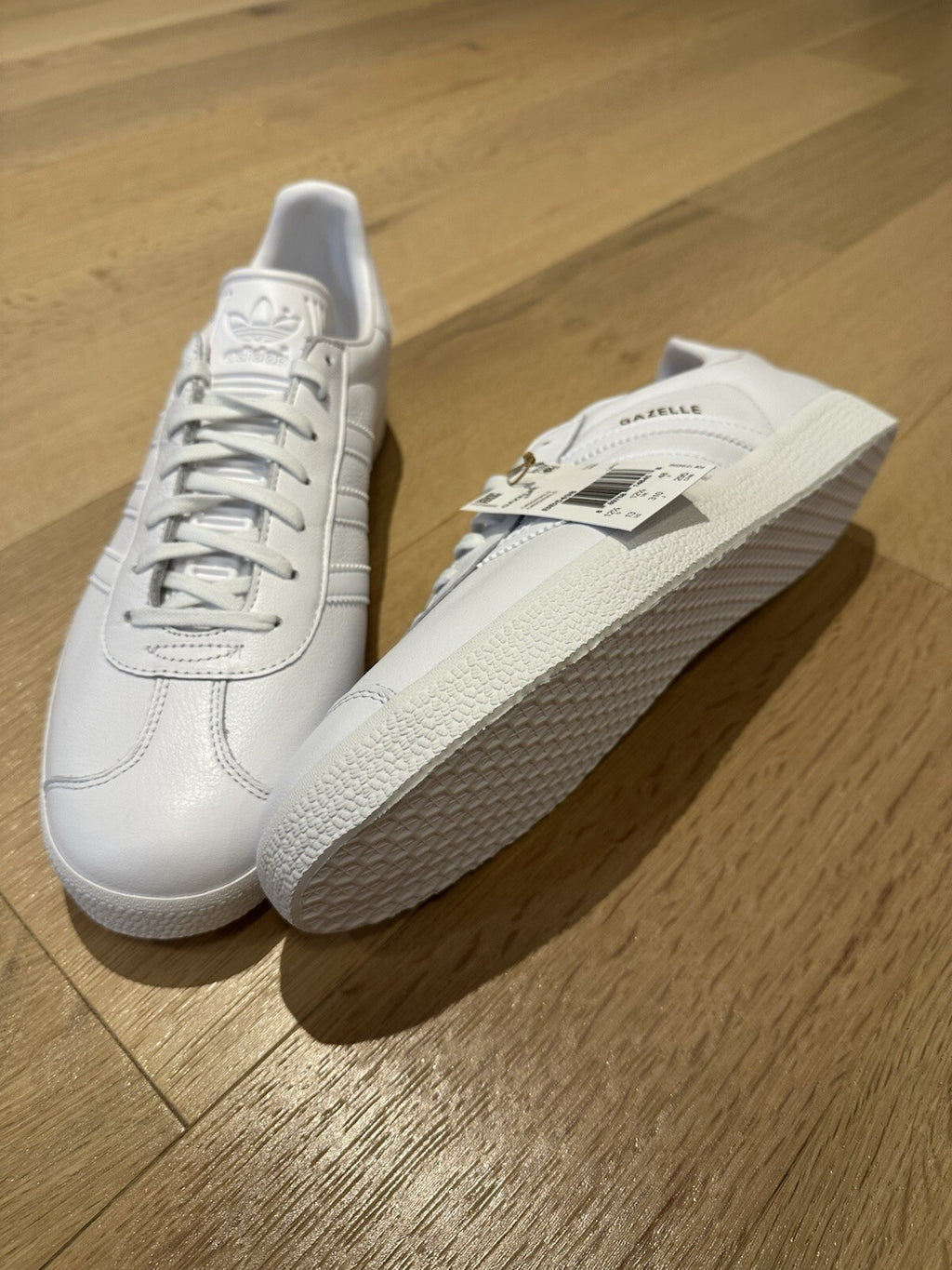 Adidas GAZELLE White Leather Men’s Size 13 FTWWHT/FTWWHT/GOLDMT
