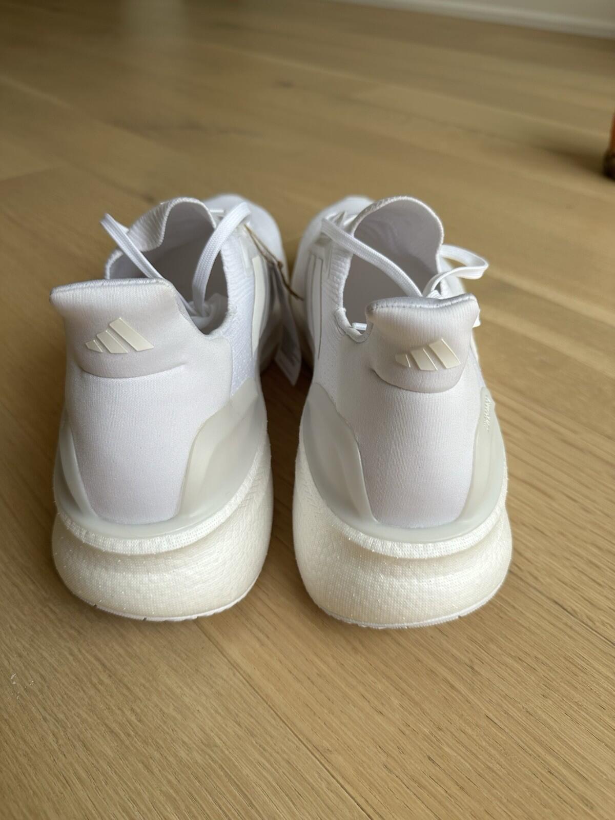 Adidas Ultraboost 5x Mens Size 13 - White BNIB