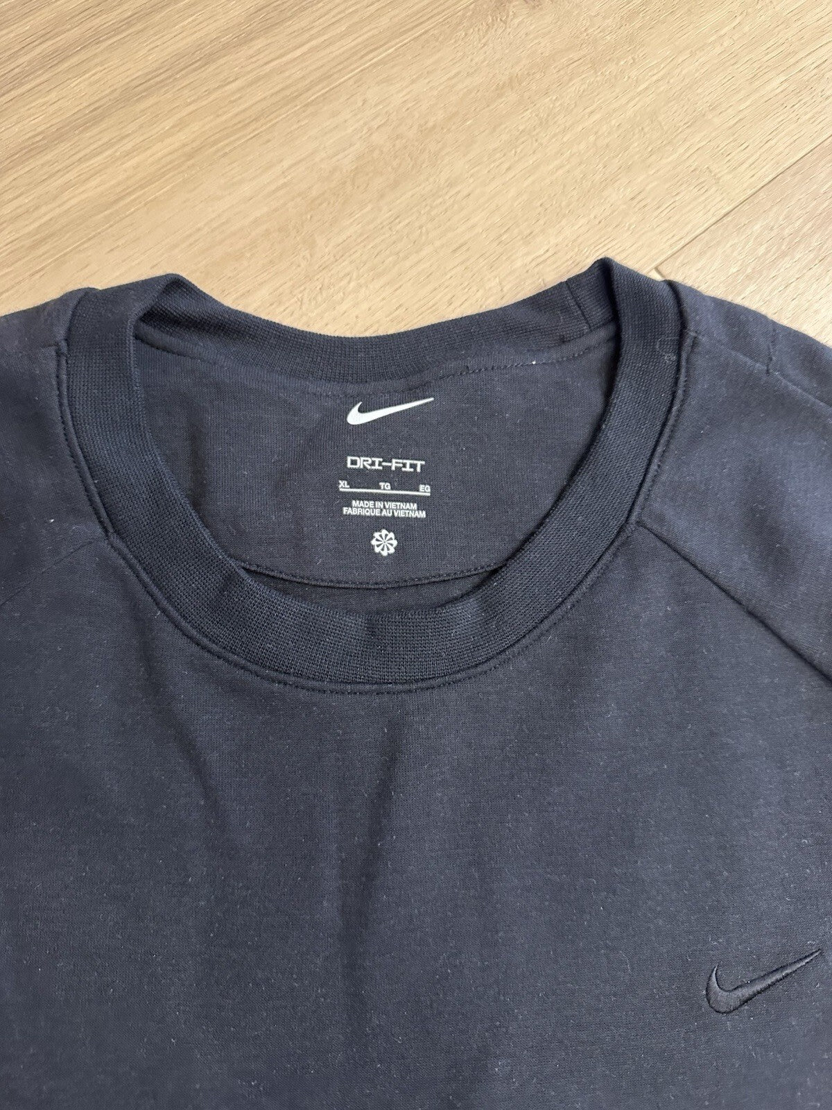 Nike Black Dri-fit Track Set Men’s XL Cropped Pant,Crewneck Sweatshirt, T-shirt.