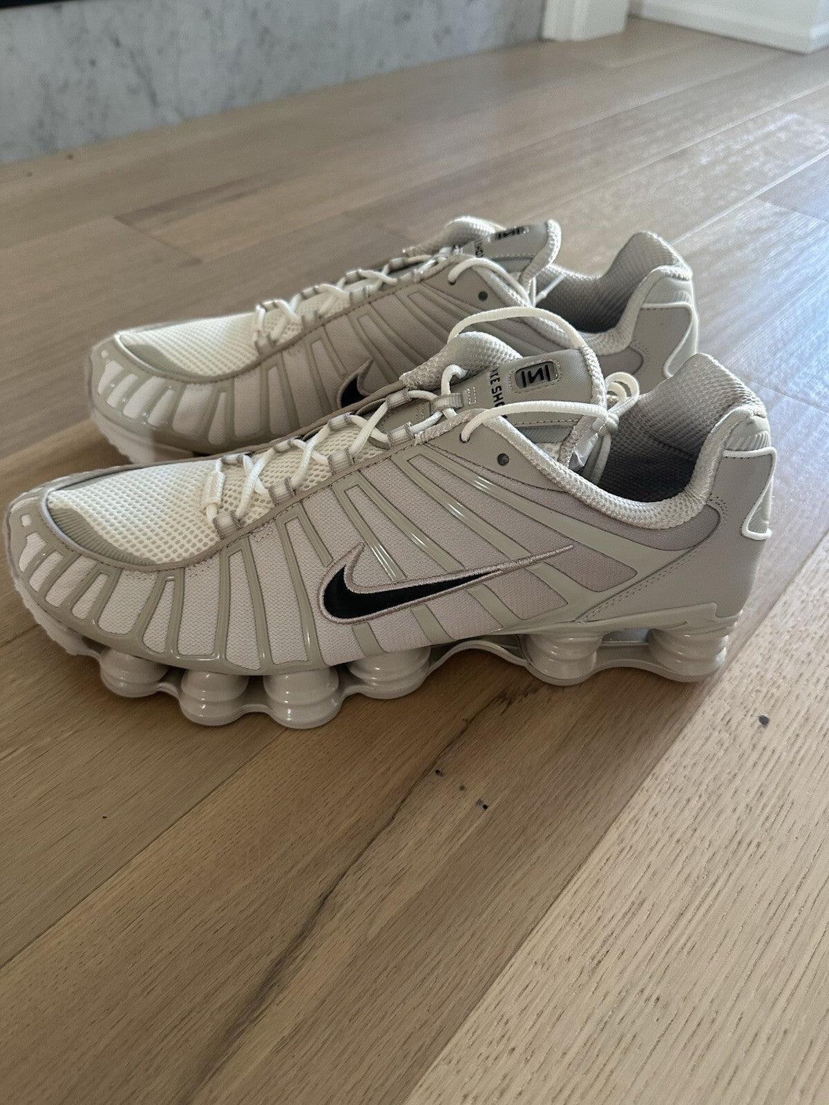 NIKE SHOX TL CREAM I/BLACK-SAIL Men’s Size 14 BNIB