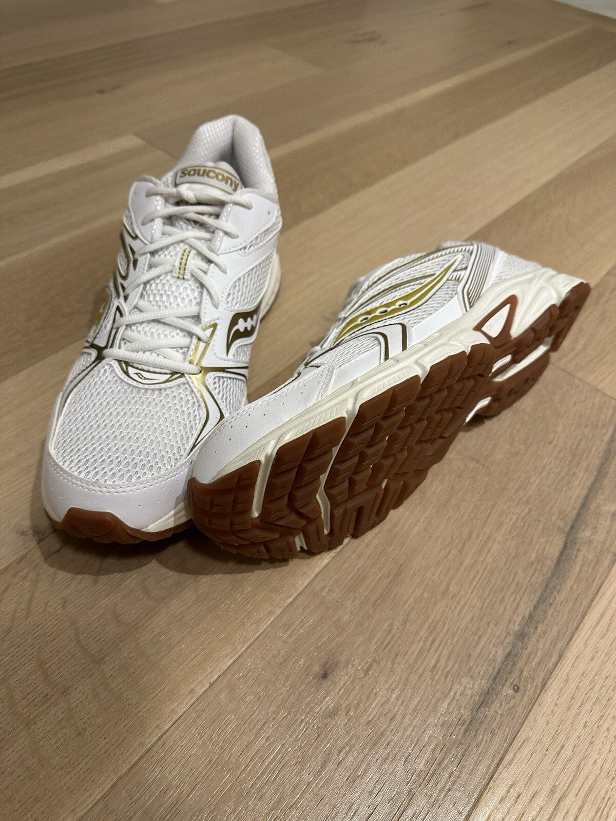 Saucony Men’s Ride Millennium White/Bronze Men’s 14
