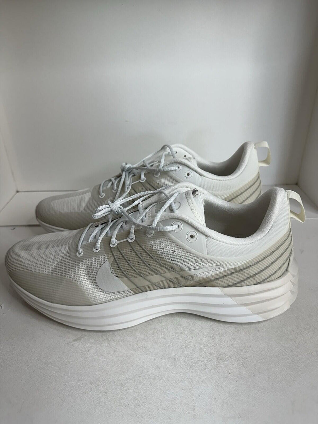 NIKE LUNAR ROAM Summit White/ Summit White Men’s Size 13 BNIB