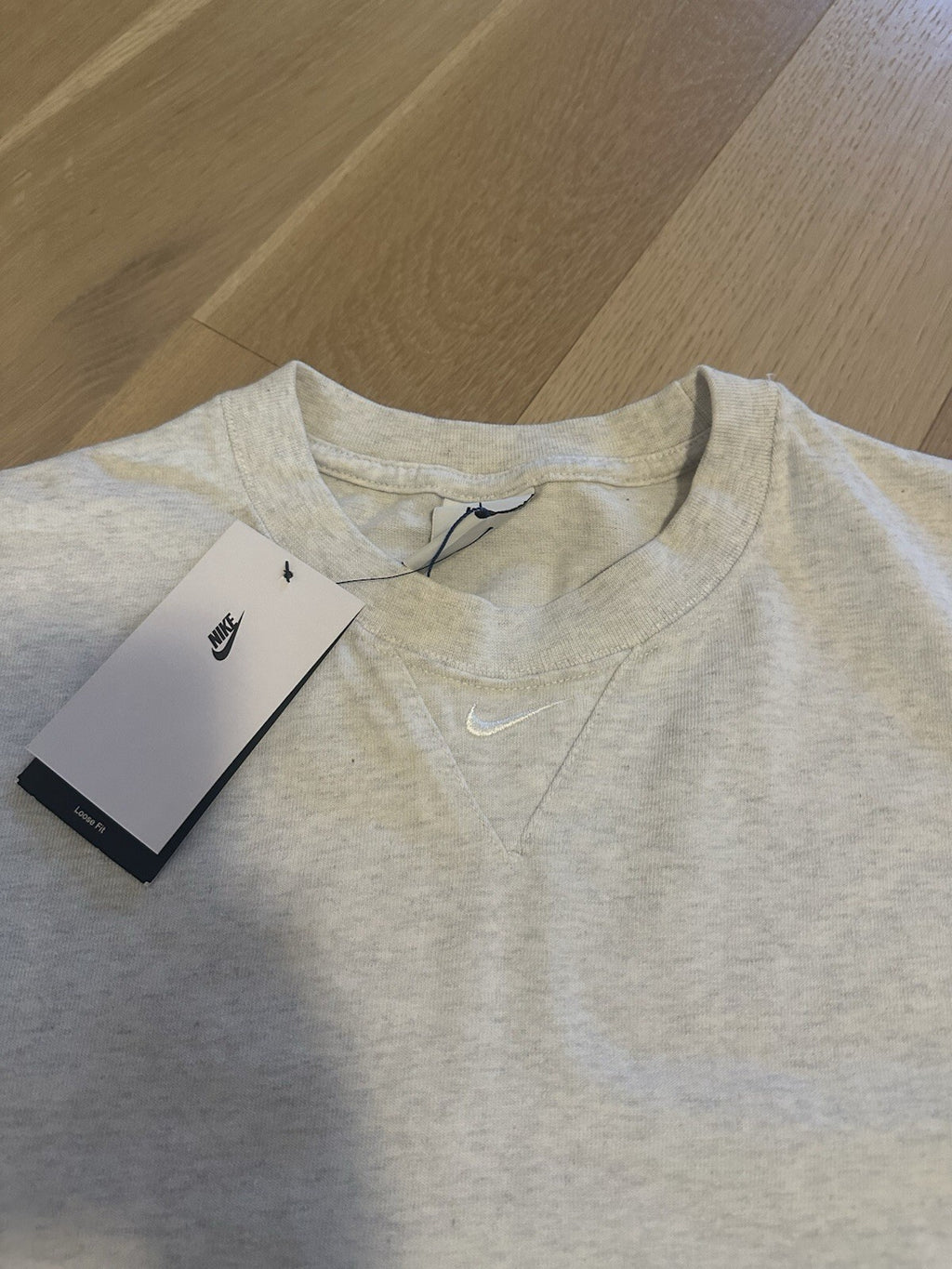 Nike Solo Swoosh Short-Sleeve Heavyweight Top 'White' Heather Greyish Tone