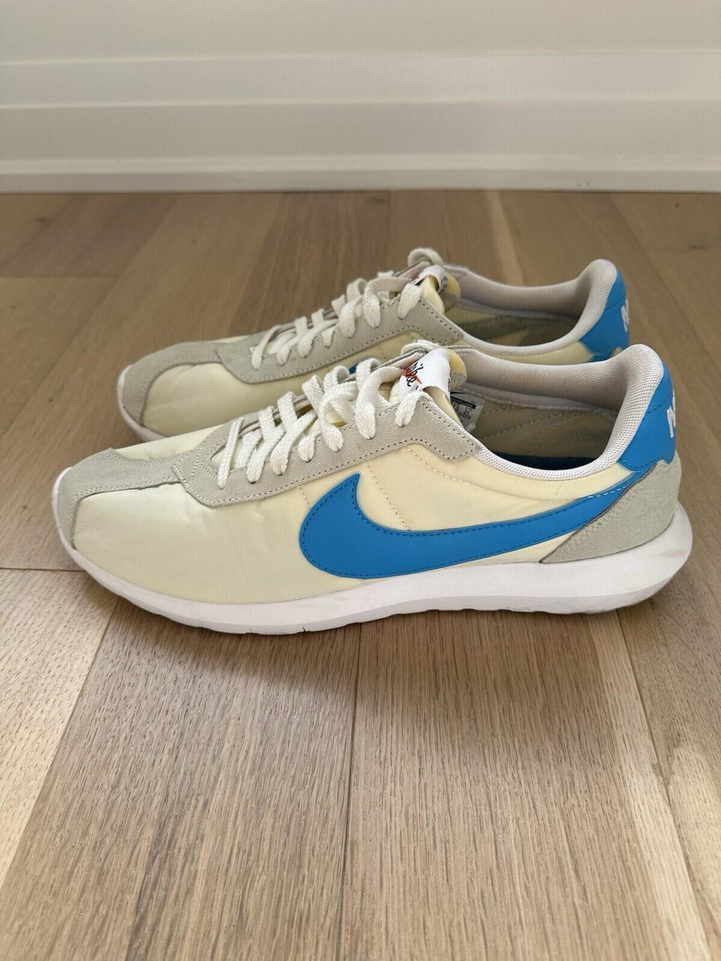 Nike Roche LD 1000 Off White/ Blue Men’s Size 13