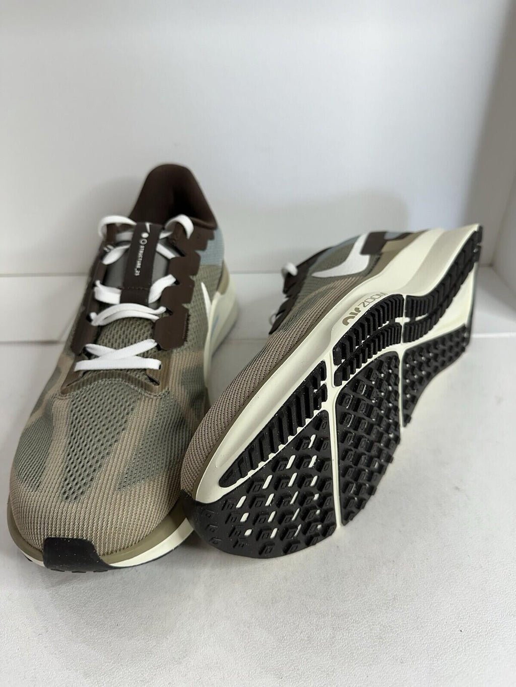 Nike air Zoom Structure 25 - Dark Stucco- Mens Size 13
