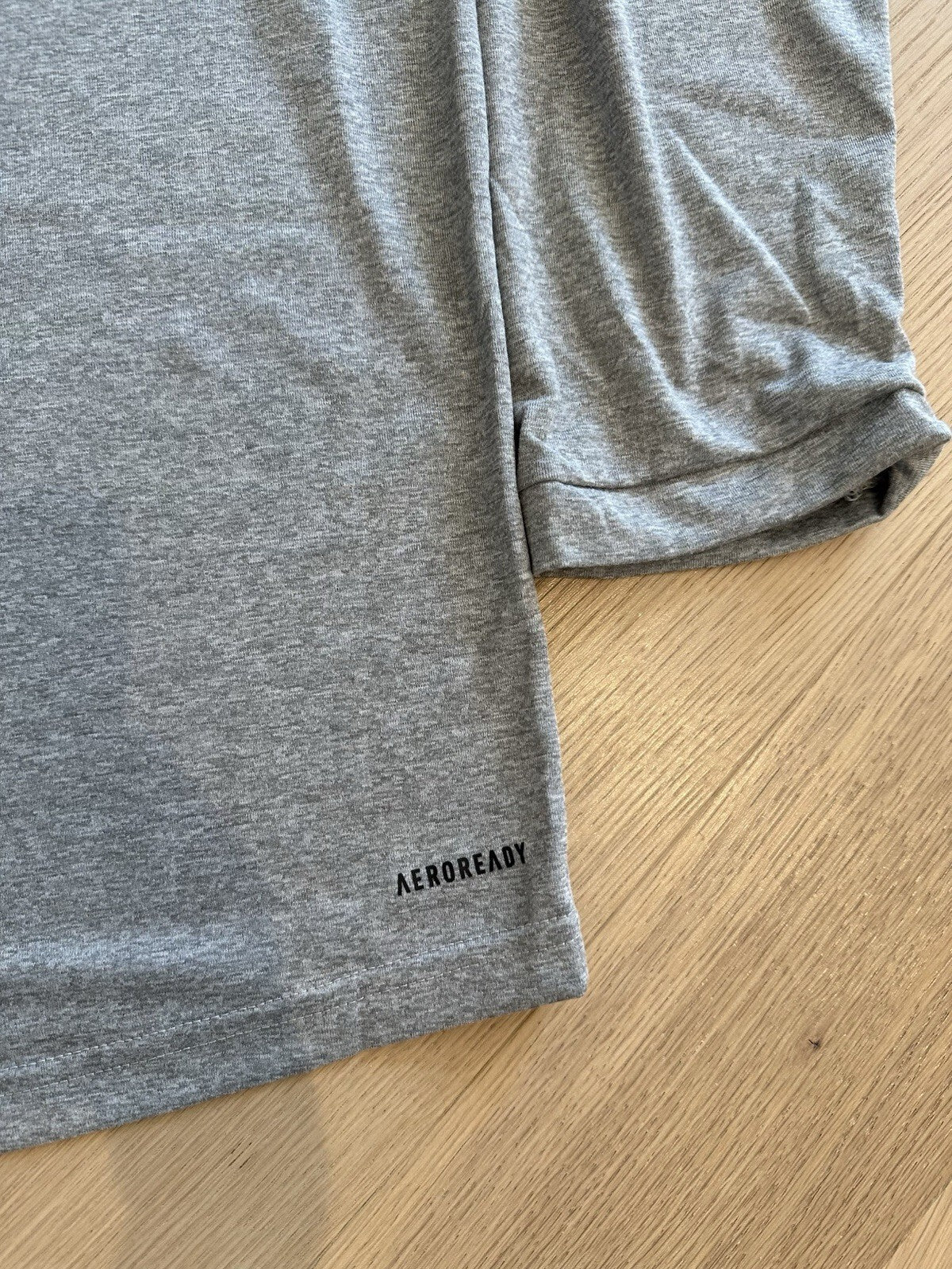 Adidas Men’s Long Sleeve T-Shirt Men’s Size XL Grey