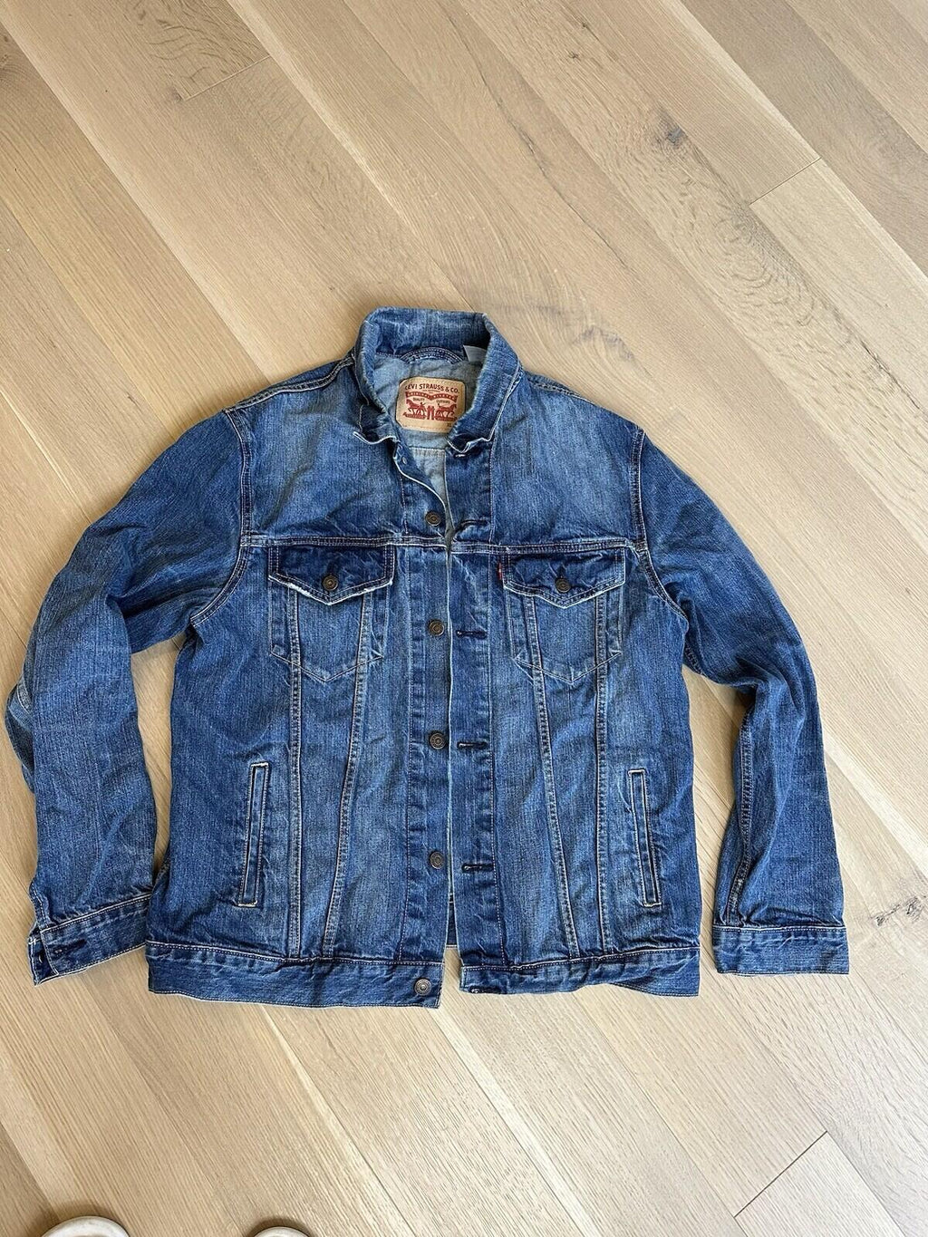 Levi’s Denim Jacket Men’s Size XL
