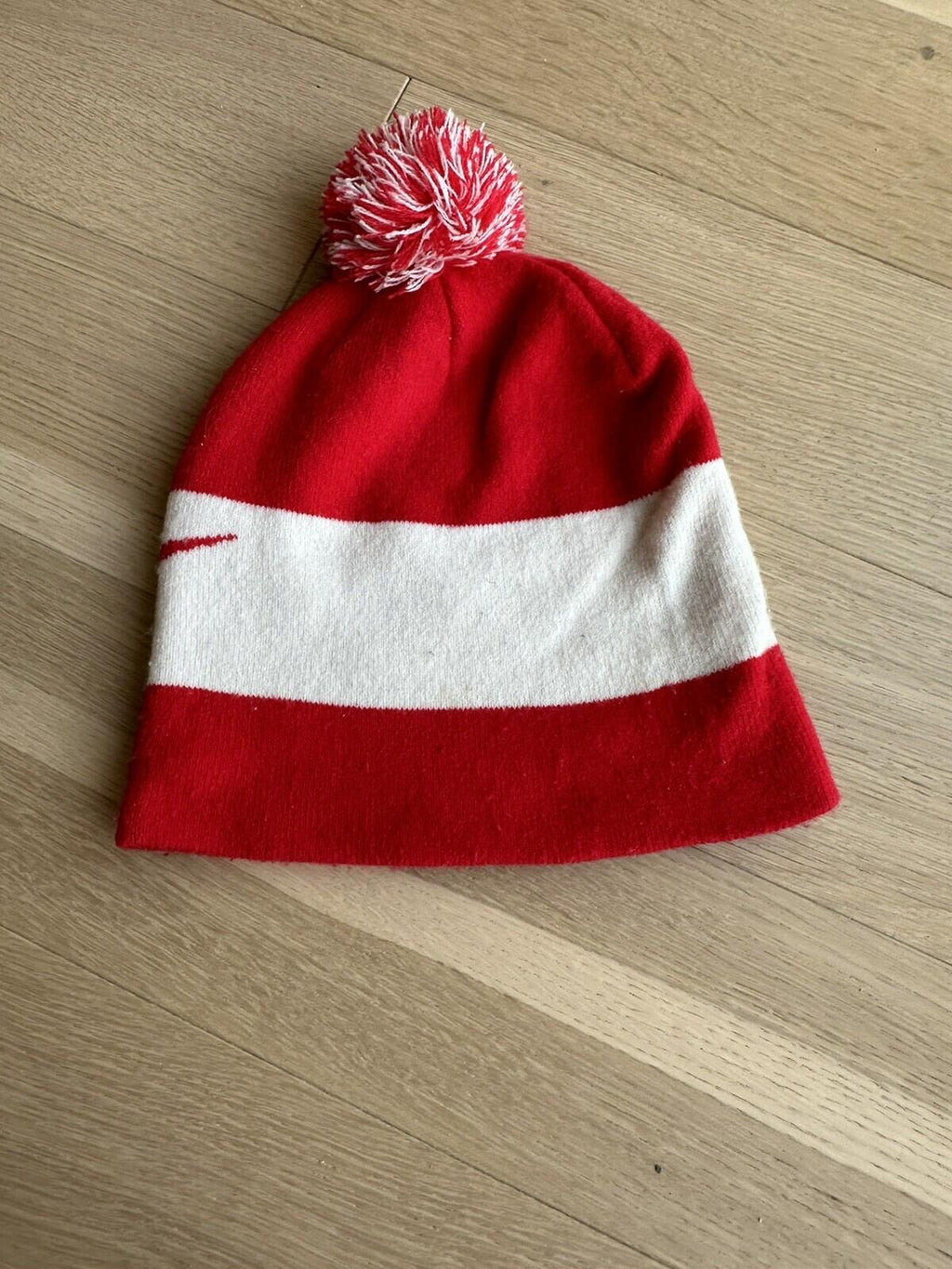 Nike Canada Toque Mens One Size (Red/White)