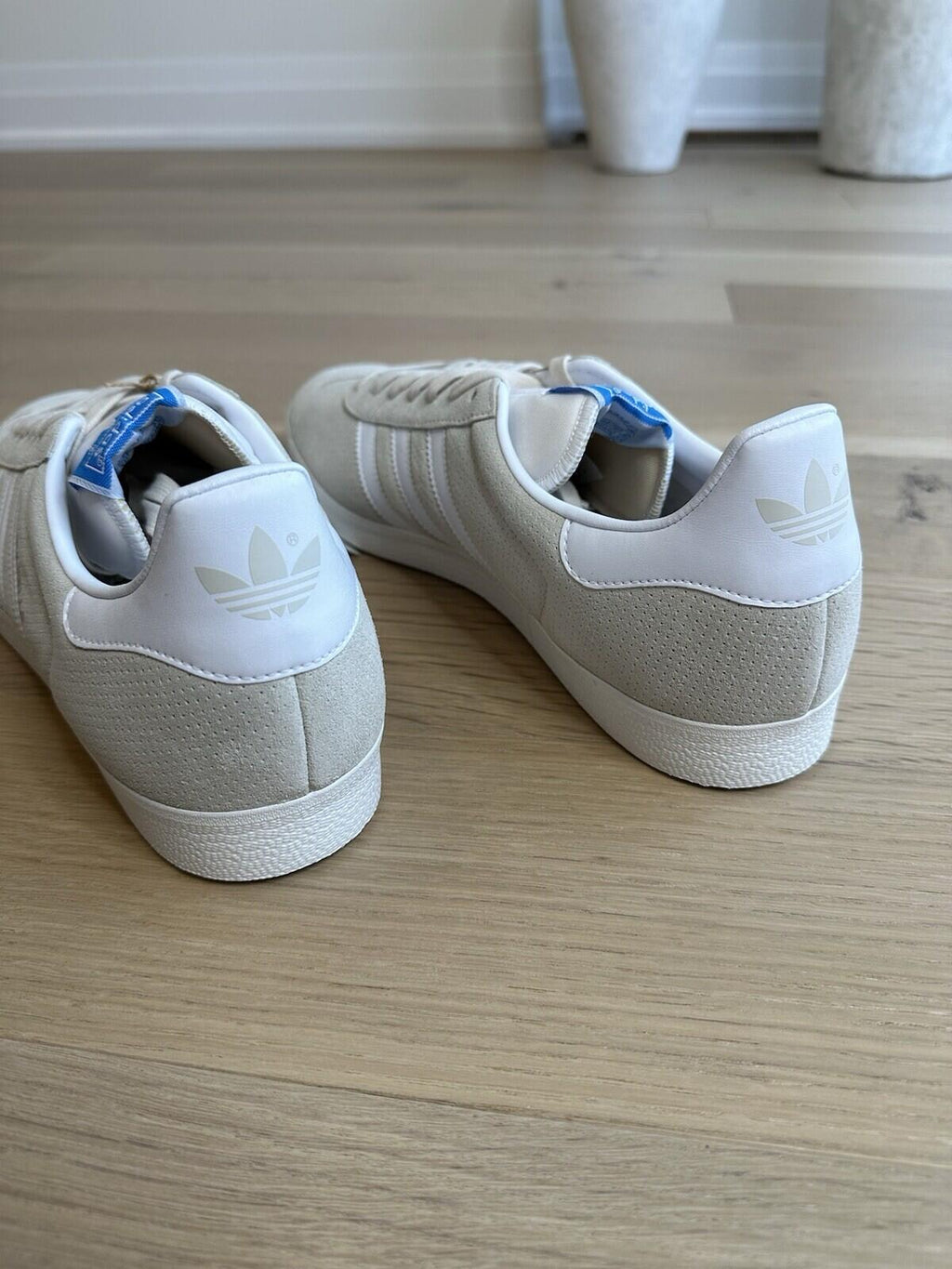 Adidas Gazelle Originals Wonwhi/Ftwwht/cwhite Men’s Size 13
