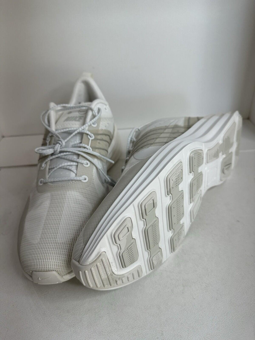 NIKE LUNAR ROAM Summit White/ Summit White Men’s Size 13 BNIB
