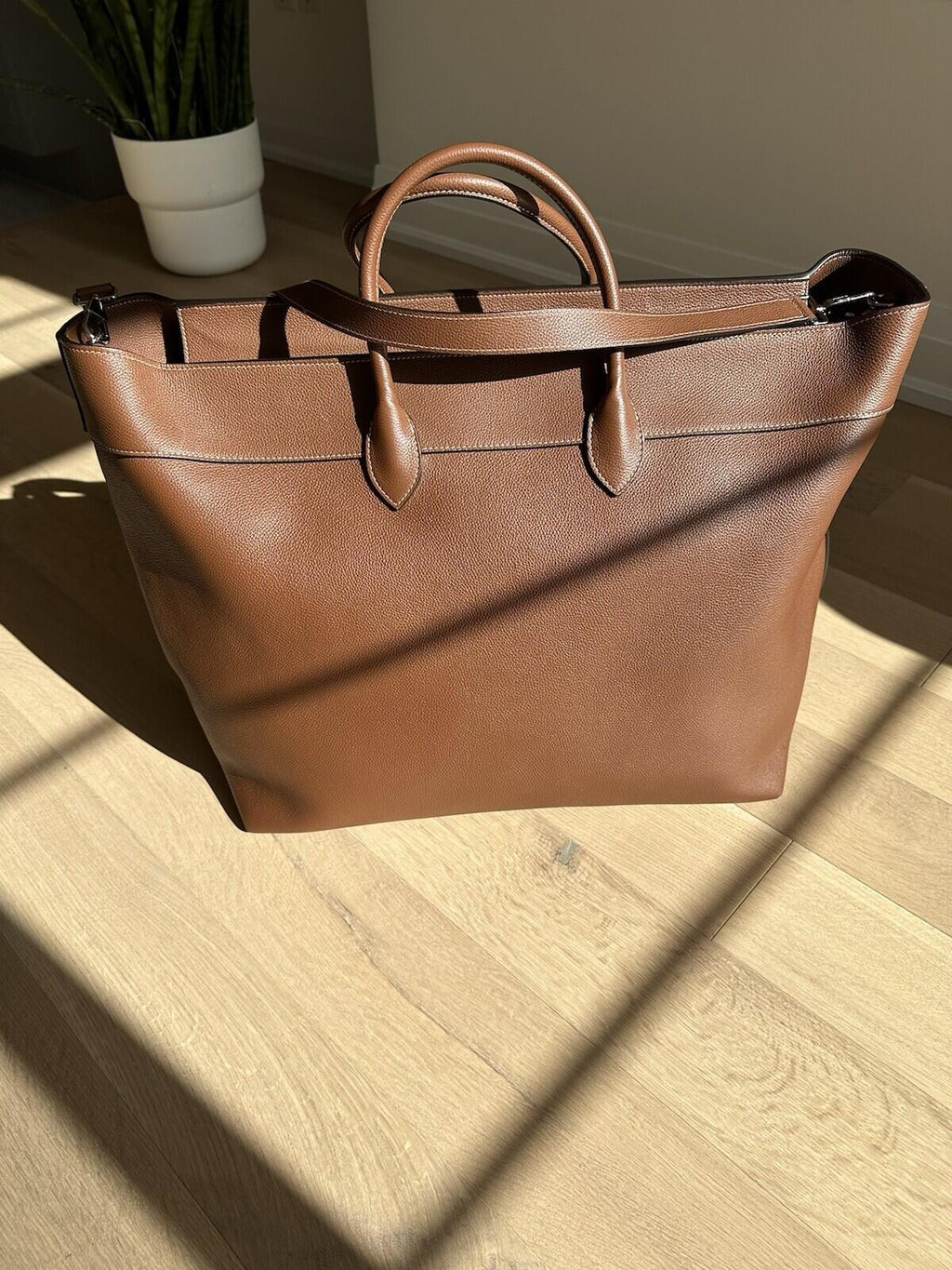 Burberry Tan Sanford Grainy Leather Holdall Tote