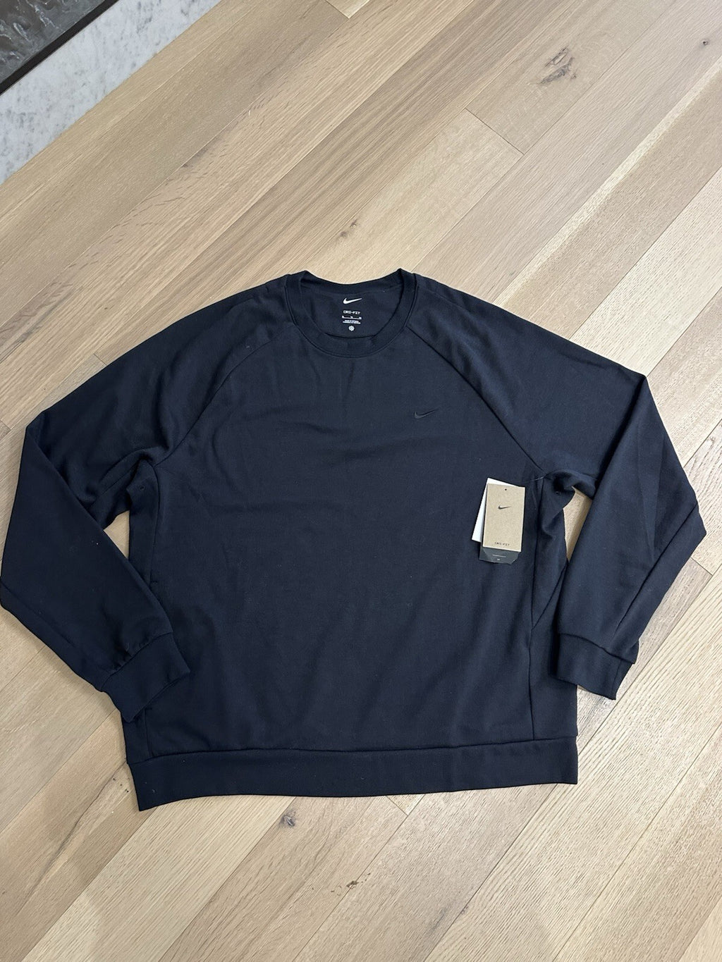 Nike Black Dri-fit Track Set Men’s XL Cropped Pant,Crewneck Sweatshirt, T-shirt.